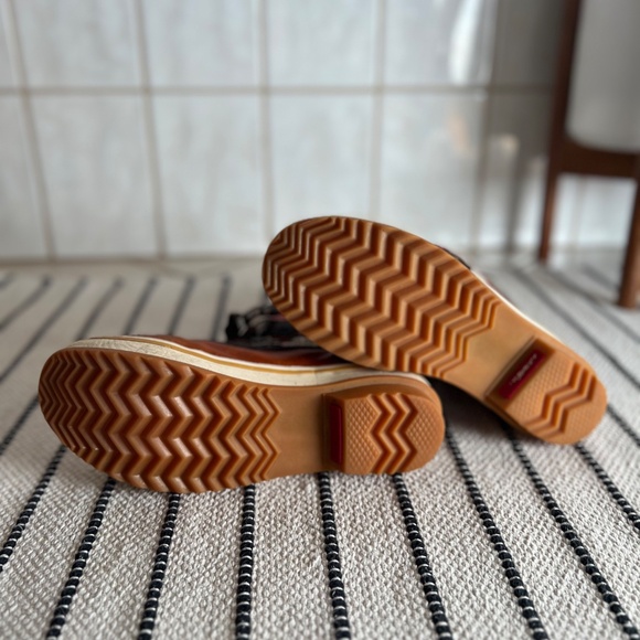 SOREL Tivoli Duck Boots, Leather Red Plaid Sherpa Lined, Waterproof, W8 - Picture 5 of 8